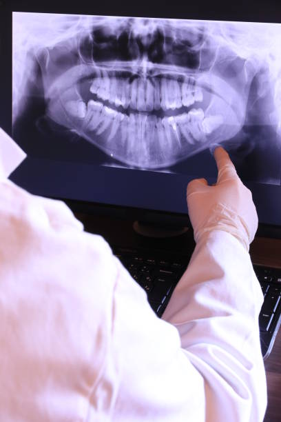 Best Emergency Broken Tooth Repair in Loretto, TN